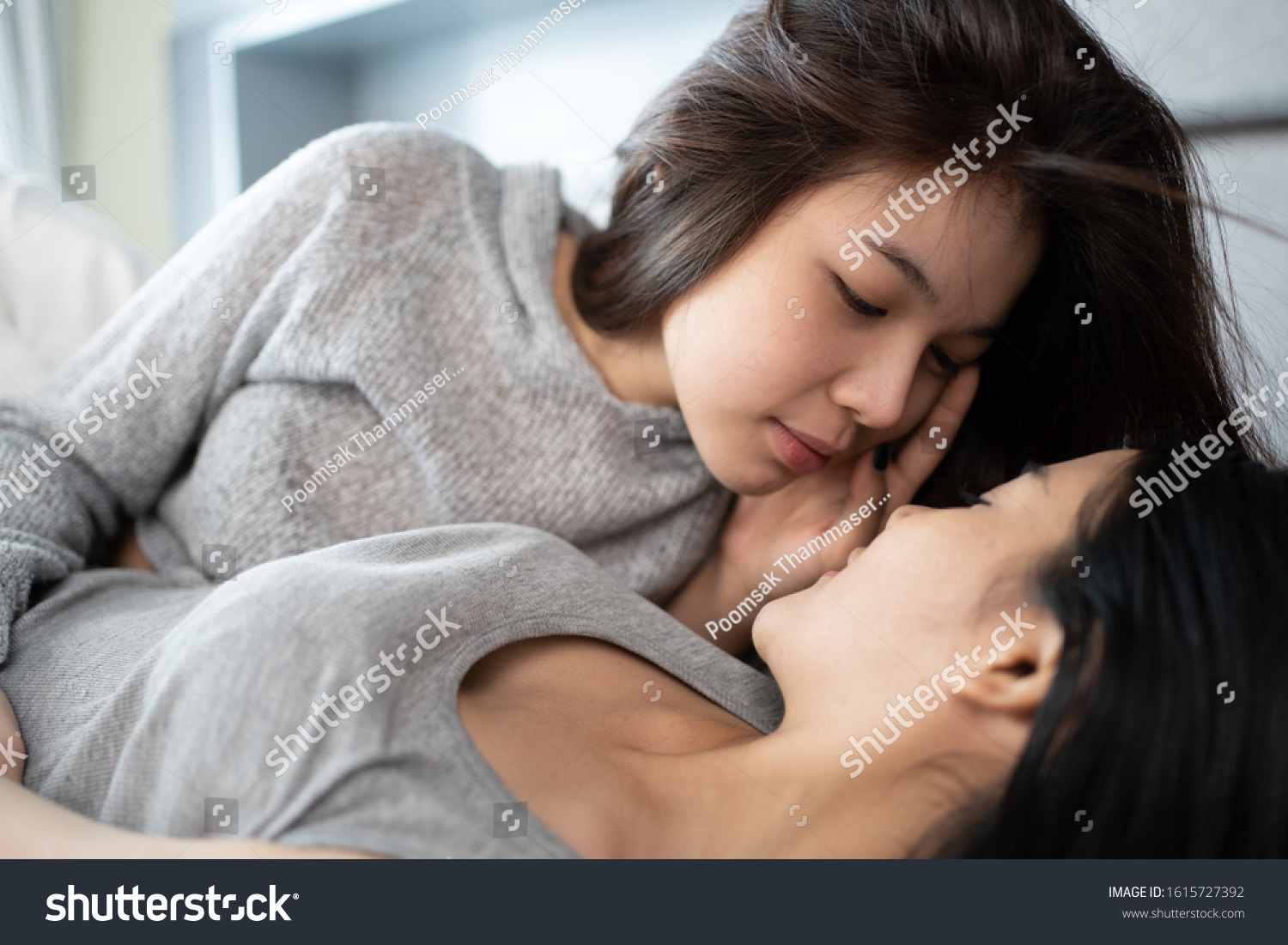 carolyn granger add lesbian kiss asian photo