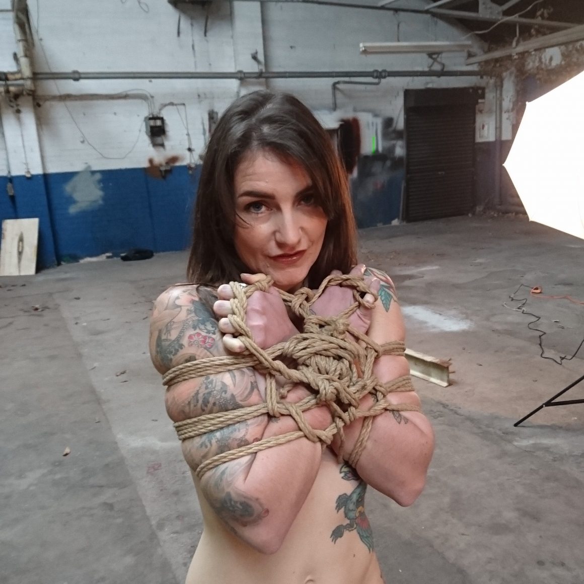 bon blessie add rope bondage porn photo